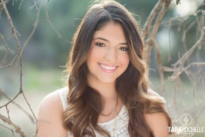 Santa Clarita senior portraits by photographer Tara Rochelle