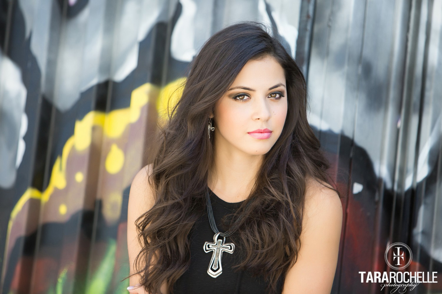 senior pictures in los angeles california by photographer Tara Rochelle
